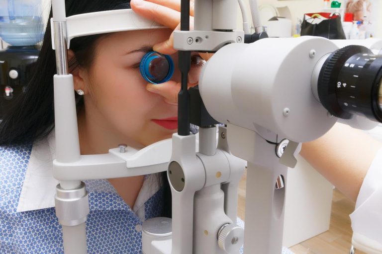 Beste opticien in Purmerend met moderne uitrusting voor oogmetingen en brillenaanpassingen
